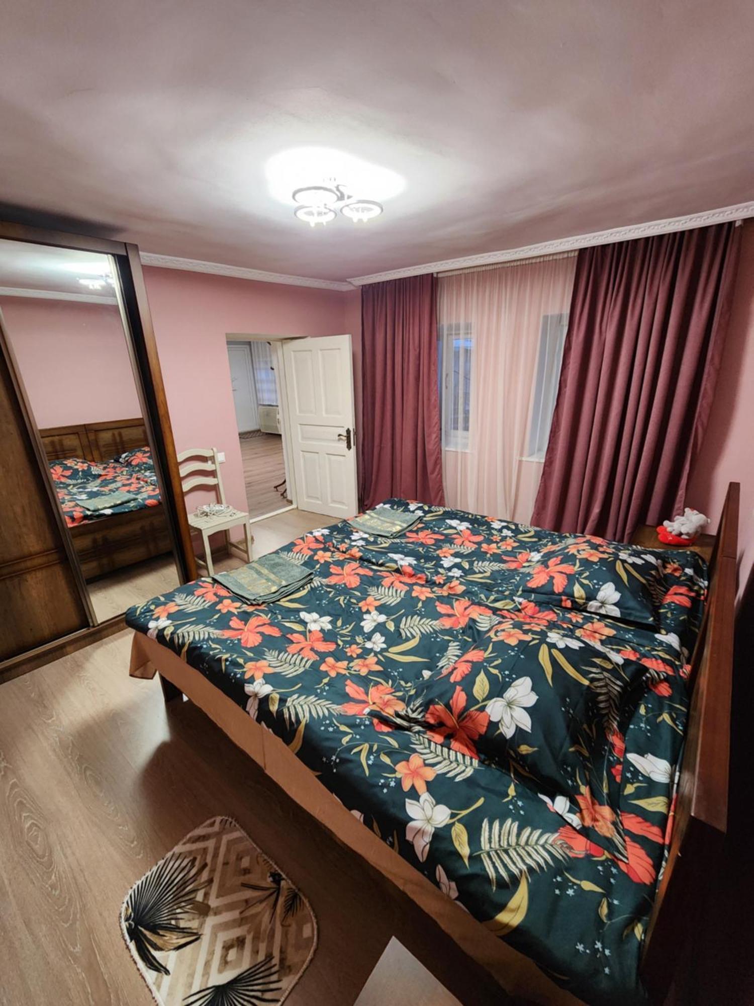 My Home Κουτάισι Δωμάτιο φωτογραφία